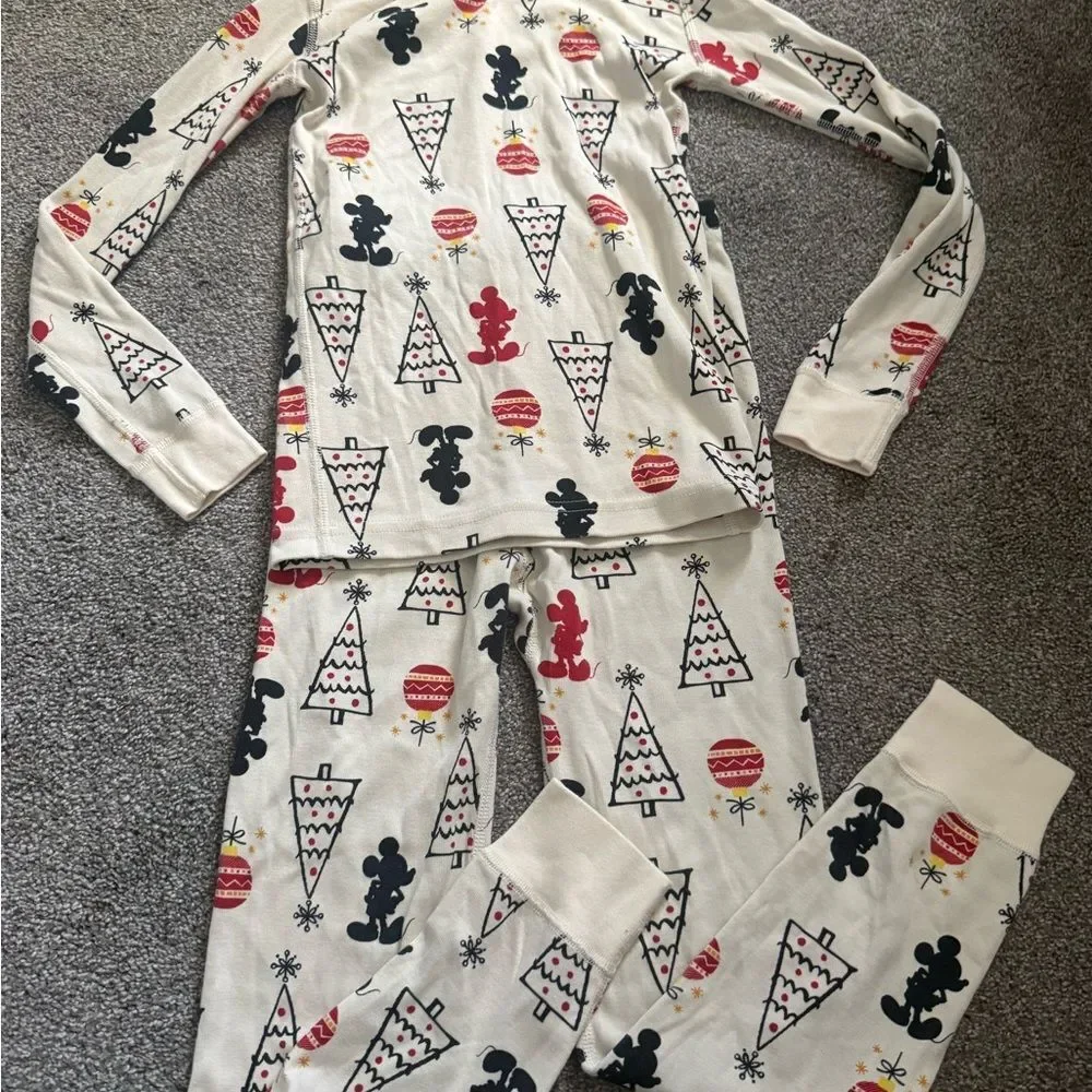 Hanna Andersson Mickey Mouse Holiday Tree Pajama Set Sz 120cm